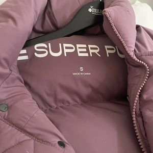 Aritzia super puff kalamata size small